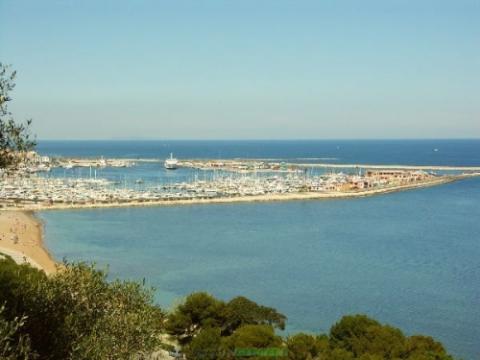 Grundstück kaufen in Denia, 800 m² Grundstück