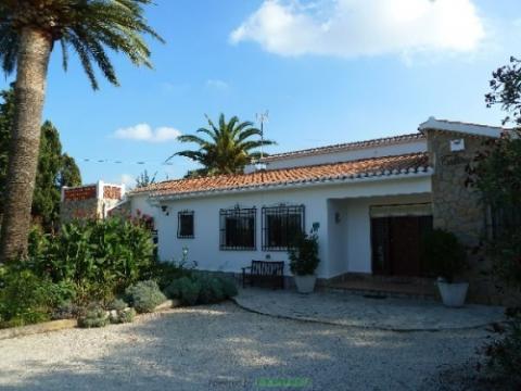 Villa kaufen in Denia, 2.165 m² Grundstück, 161 m² Wohnfläche, 3 Zimmer
