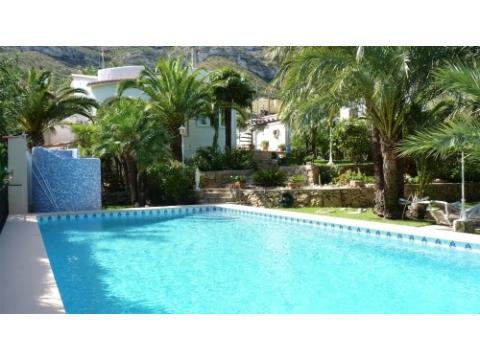 Villa kaufen in Denia, 884 m² Grundstück, 120 m² Wohnfläche, 3 Zimmer