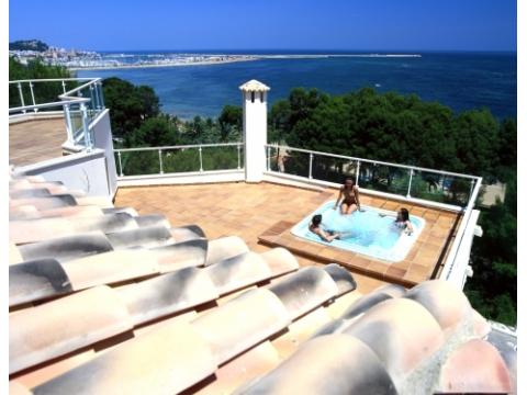 Villa kaufen in Denia, 1.050 m² Grundstück, 270 m² Wohnfläche, 4 Zimmer