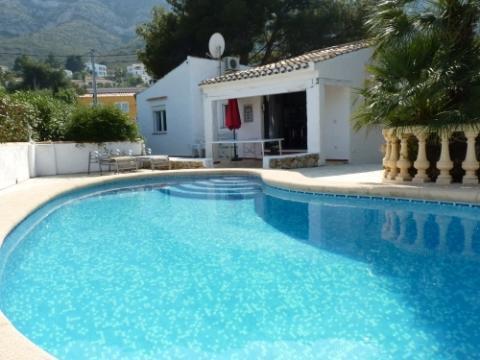 Villa kaufen in Denia, 600 m² Grundstück, 100 m² Wohnfläche, 3 Zimmer
