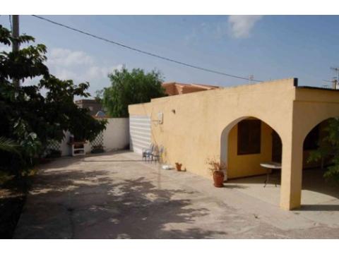 Villa kaufen in Oliva, 130 m² Wohnfläche, 5 Zimmer