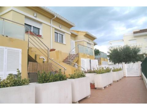 Reihenhaus kaufen in Oliva, 3 Zimmer