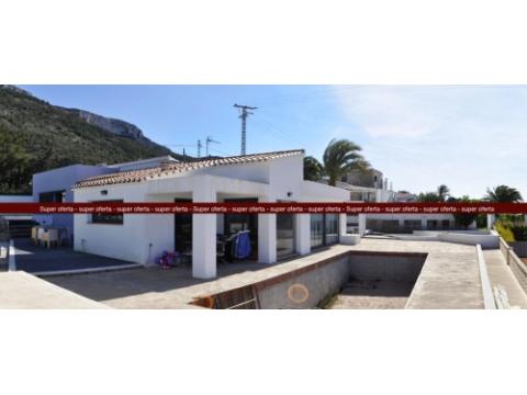 Villa kaufen in Denia, 900 m² Grundstück, 150 m² Wohnfläche, 4 Zimmer