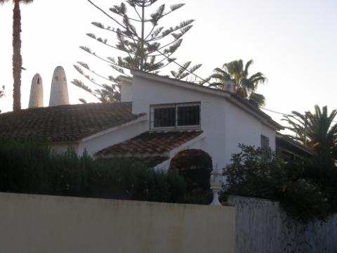 Villa kaufen in Denia, 700 m² Grundstück, 135 m² Wohnfläche, 3 Zimmer