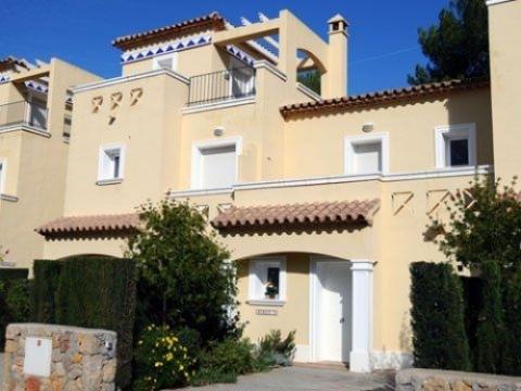 Villa kaufen in Denia, 120 m² Grundstück, 93 m² Wohnfläche, 2 Zimmer