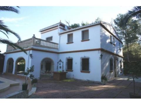 Villa kaufen in Denia, 2.245 m² Grundstück, 264 m² Wohnfläche, 4 Zimmer