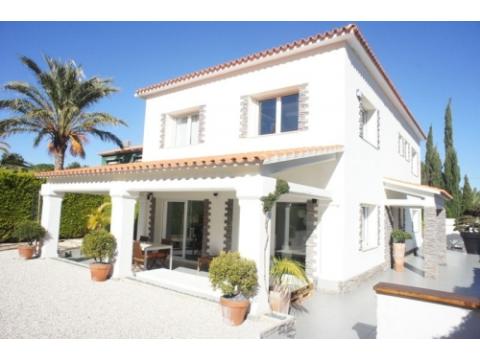 Villa kaufen in Denia, 800 m² Grundstück, 200 m² Wohnfläche, 4 Zimmer