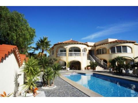 Villa kaufen in Denia, 1.300 m² Grundstück, 360 m² Wohnfläche, 4 Zimmer