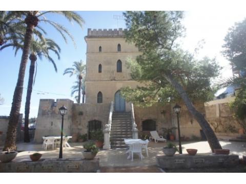 Villa kaufen in Denia, 1.650 m² Grundstück, 350 m² Wohnfläche, 5 Zimmer