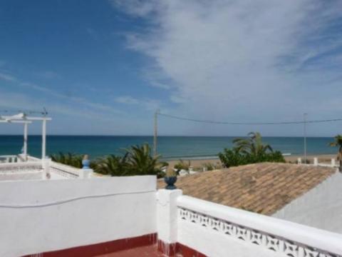 Villa kaufen in Denia, 962 m² Grundstück, 105 m² Wohnfläche, 3 Zimmer