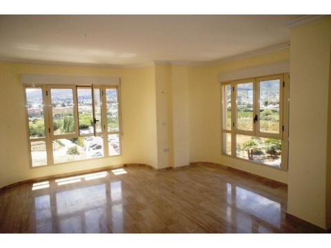 Wohnung mieten in Denia, 120 m² Wohnfläche, 4 Zimmer