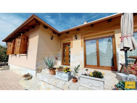 Einfamilienhaus kaufen in Keszthely, 484 m² Grundstück, 120 m² Wohnfläche, 5 Zimmer
