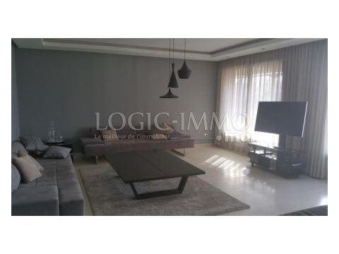Etagenwohnung mieten in Casablanca, 3 Zimmer