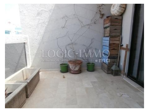 Etagenwohnung mieten in Casablanca, 2 Zimmer