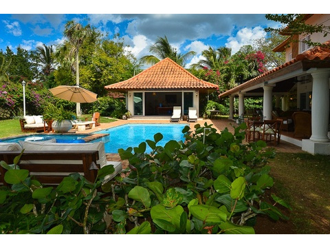 Einfamilienhaus kaufen in La Romana Casa de Campo Marina, 3.000 m² Grundstück