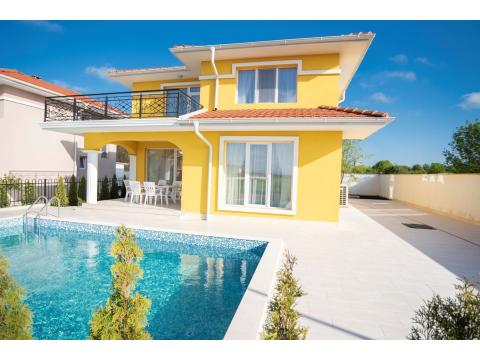 Villa kaufen in Burgas, 400 m² Grundstück, 180 m² Wohnfläche, 4 Zimmer