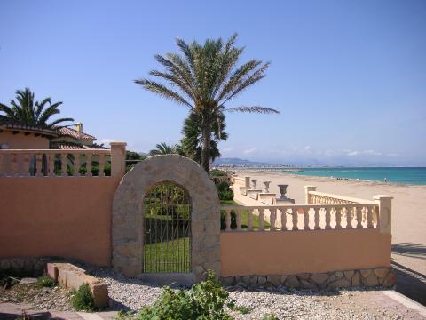 Privater Zugang zu Sandstrand und Meer