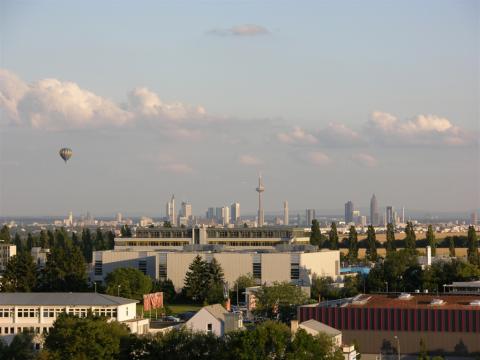 Etagenwohnung mieten in Bad Homburg vor der Höhe, mit Stellplatz, 89 m² Wohnfläche, 4 Zimmer