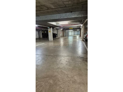 Tiefgaragenstellplatz Sedanquartier
