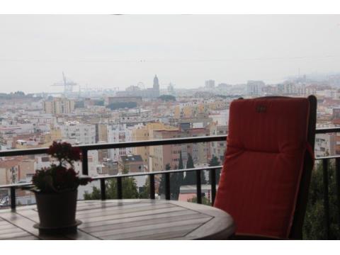 Etagenwohnung kaufen in Malaga, 195 m² Wohnfläche, 6 Zimmer