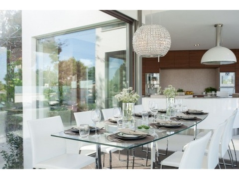 Tafel-Esstisch