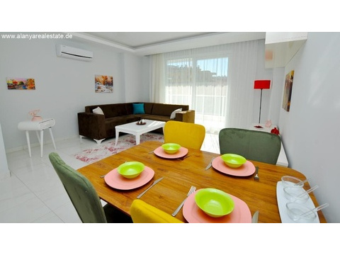 Neu möblierte zwei Zimmer Wohnung in super Luxus Anlage ()