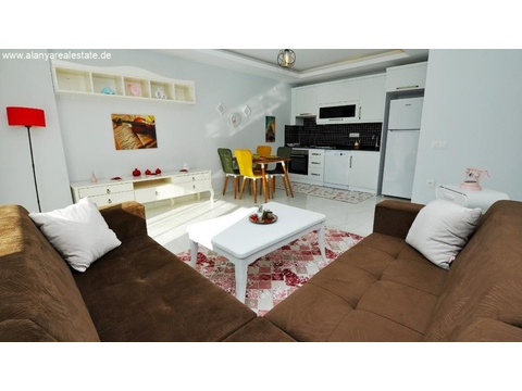 Neu möblierte zwei Zimmer Wohnung in super Luxus Anlage ()