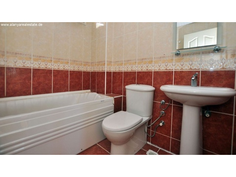 TOP ANGEBOT Geräumige Villa mit tollem Meerblick und gemeinschaftlichem Pool ()