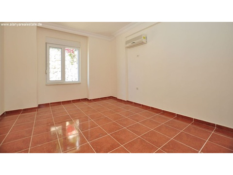 TOP ANGEBOT Geräumige Villa mit tollem Meerblick und gemeinschaftlichem Pool ()