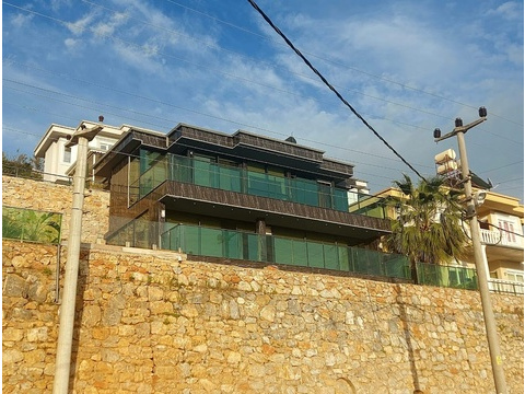 Villa kaufen in Alanya, 200 m² Wohnfläche, 4 Zimmer