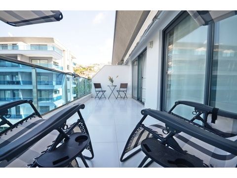 Drei Zimmer Duplex Penthaus Wohnung in super Luxus Residence ()