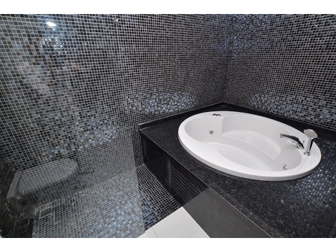 Drei Zimmer Duplex Penthaus Wohnung in super Luxus Residence