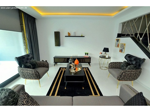 Drei Zimmer Duplex Penthaus Wohnung in super Luxus Residence