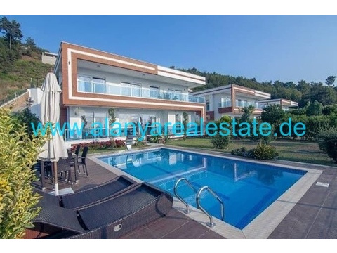 Villa kaufen in Kargıcak, 650 m² Grundstück, 250 m² Wohnfläche, 5 Zimmer