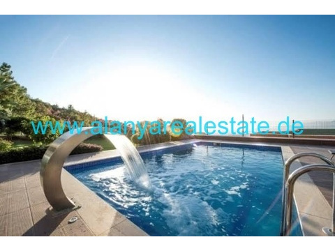 Traumhafte moderne Luxus Villa mit privat Pool und fantastischem Meerblick ()