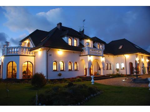 Einfamilienhaus kaufen in Kolberg, 1.100 m² Grundstück, 220 m² Wohnfläche, 5 Zimmer