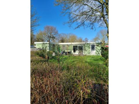 Chalet kaufen in Andijk, mit Stellplatz, 200 m² Grundstück, 42 m² Wohnfläche, 4 Zimmer