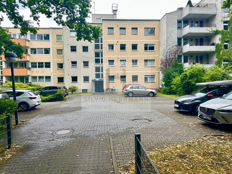 Stellplatz vor dem Haus
