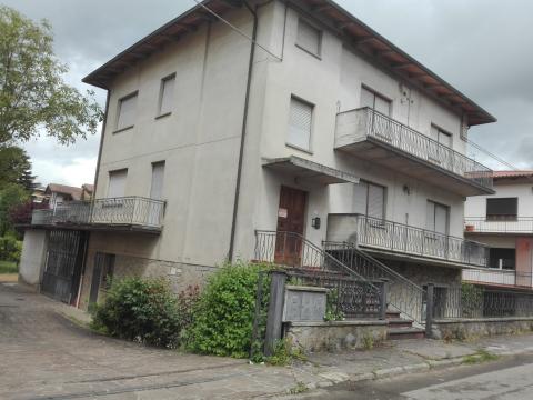 Villa kaufen in Soci, 800 m² Grundstück, 208 m² Wohnfläche, 12 Zimmer