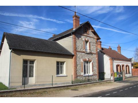 Ferienhaus kaufen in Souesmes, 2.100 m² Grundstück, 161 m² Wohnfläche, 11 Zimmer