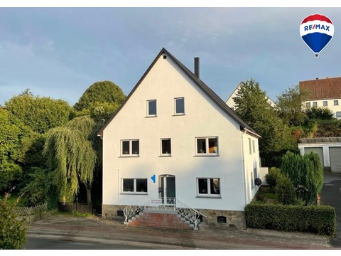 Zweifamilienhaus kaufen in Schieder-Schwalenberg, 800 m² Grundstück, 270 m² Wohnfläche, 8 Zimmer