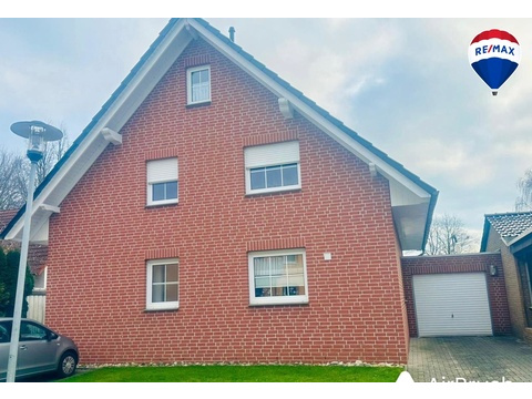 Zweifamilienhaus kaufen in Bad Essen, 393 m² Grundstück, 152 m² Wohnfläche, 8 Zimmer