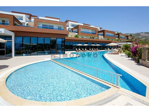 Villa kaufen in Kargıcak, mit Stellplatz, 350 m² Wohnfläche, 4 Zimmer
