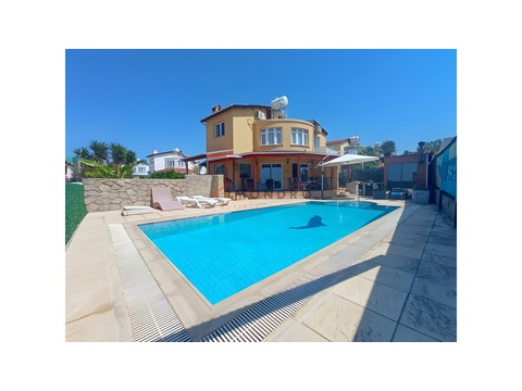 Villa kaufen, mit Stellplatz, 600 m² Grundstück, 130 m² Wohnfläche, 5 Zimmer