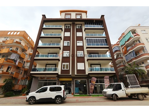 Wohnung kaufen in Mahmutlar, 235 m² Wohnfläche, 8 Zimmer