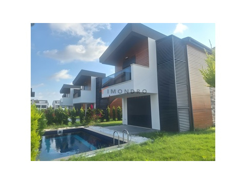 Villa kaufen in Manavgat, mit Stellplatz, 325 m² Grundstück, 165 m² Wohnfläche, 4 Zimmer