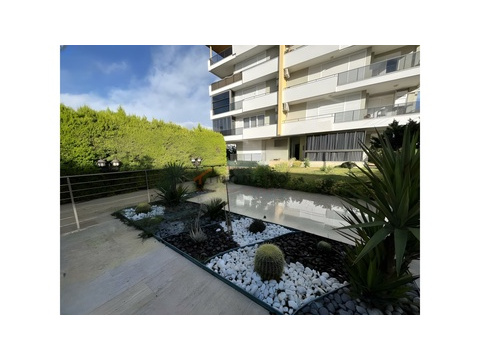 Wohnung kaufen, mit Stellplatz, 290 m² Wohnfläche, 5 Zimmer