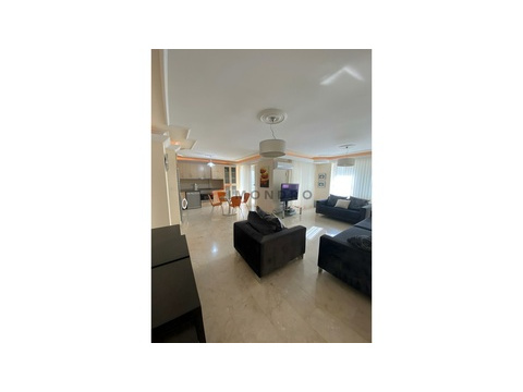 Wohnung kaufen in Mahmutlar, mit Stellplatz, 250 m² Wohnfläche, 5 Zimmer