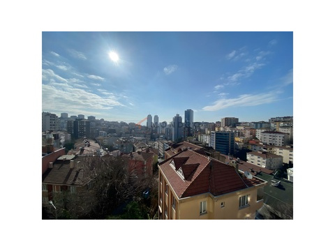 Wohnung kaufen, mit Stellplatz, 145 m² Wohnfläche, 4 Zimmer